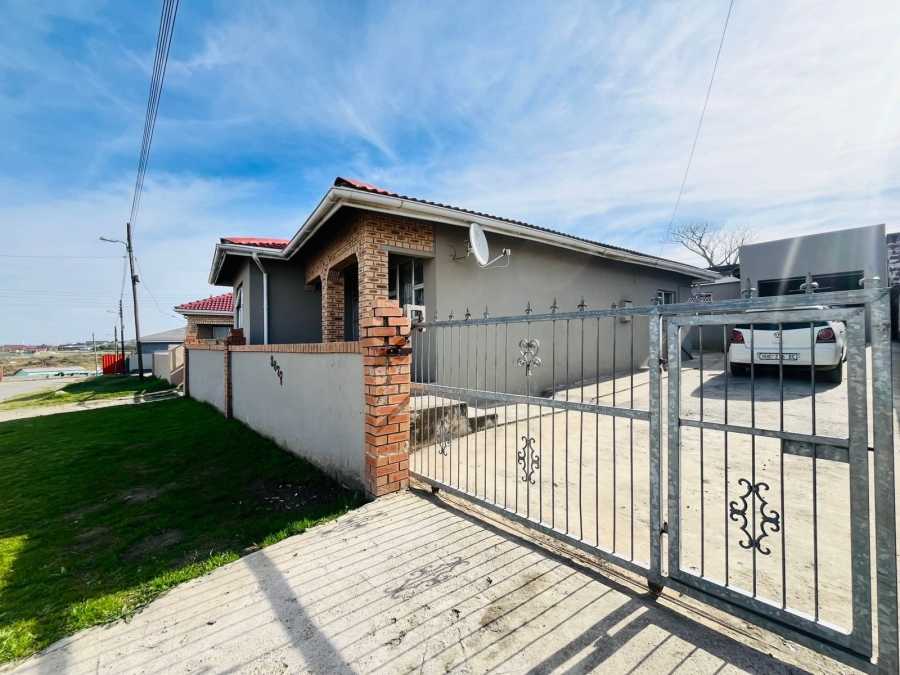 3 Bedroom Property for Sale in Mdantsane Eastern Cape